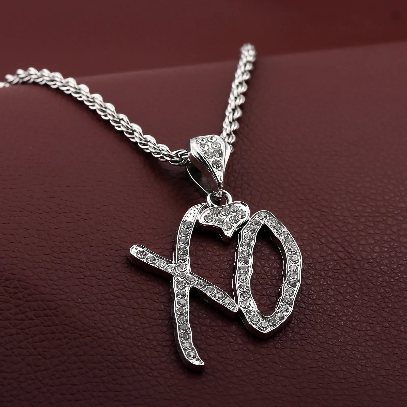 XO Letter Pendant Necklace – Unisex Hip Hop Jewelry